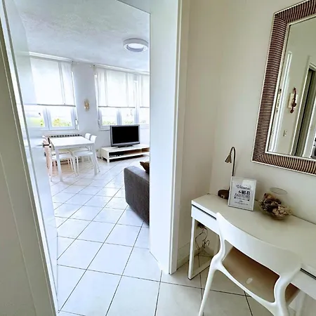 Apartment The Martinez House -